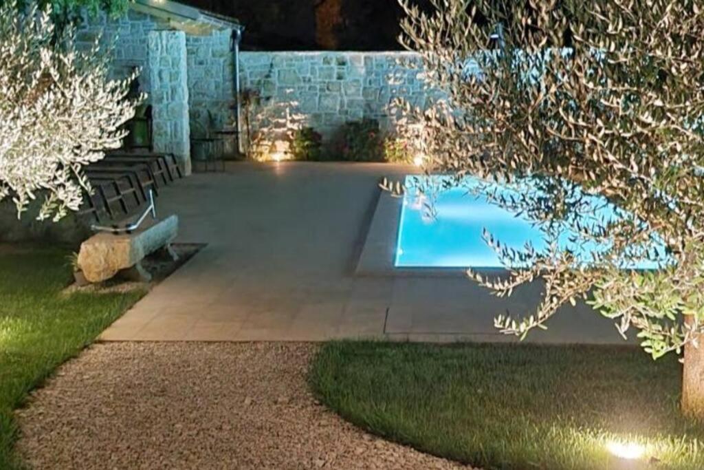 Casa Rustica Apartment Buici  Luaran gambar